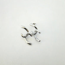 Cargar imagen en el visor de la galería, Aretes Nion Acero