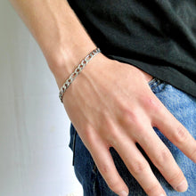 Cargar imagen en el visor de la galería, Pulsera tipo Figaro Acero