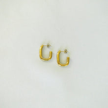 Cargar imagen en el visor de la galería, Aretes Dorothea Acero Dorado