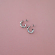 Cargar imagen en el visor de la galería, Aretes Coral Acero