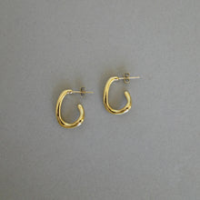 Cargar imagen en el visor de la galería, Aretes Coralina Acero Dorado