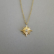 Cargar imagen en el visor de la galería, Collar Estella Acero Dorado