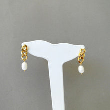 Cargar imagen en el visor de la galería, Aretes Bela Acero Dorado
