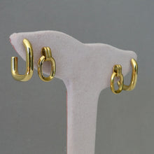 Cargar imagen en el visor de la galería, Aretes Dorothea Acero Dorado