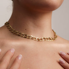Cargar imagen en el visor de la galería, Collar Valentina Acero Dorado
