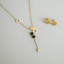Cargar imagen en el visor de la galería, Juego de acero dorado con zirconias