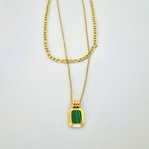 Collar Cube Emerald Acero Dorado
