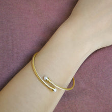 Cargar imagen en el visor de la galería, Aro Pearls Acero Dorado
