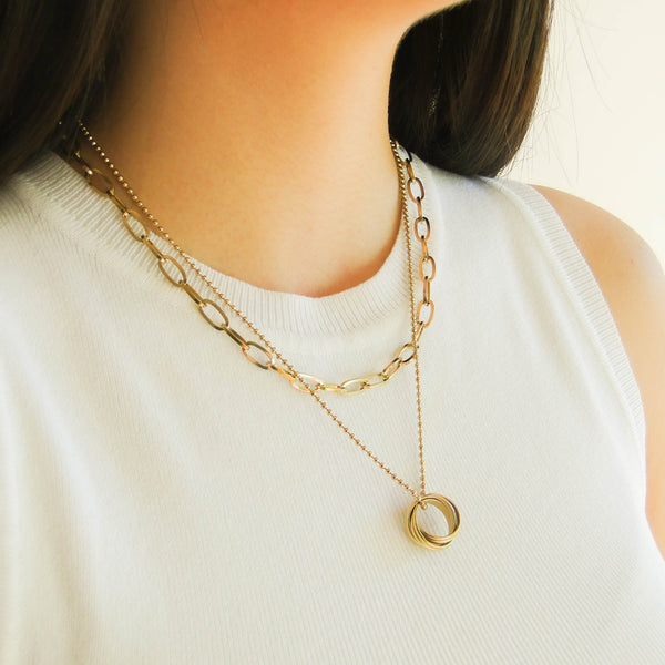 Collar Hanging Rings Acero Dorado