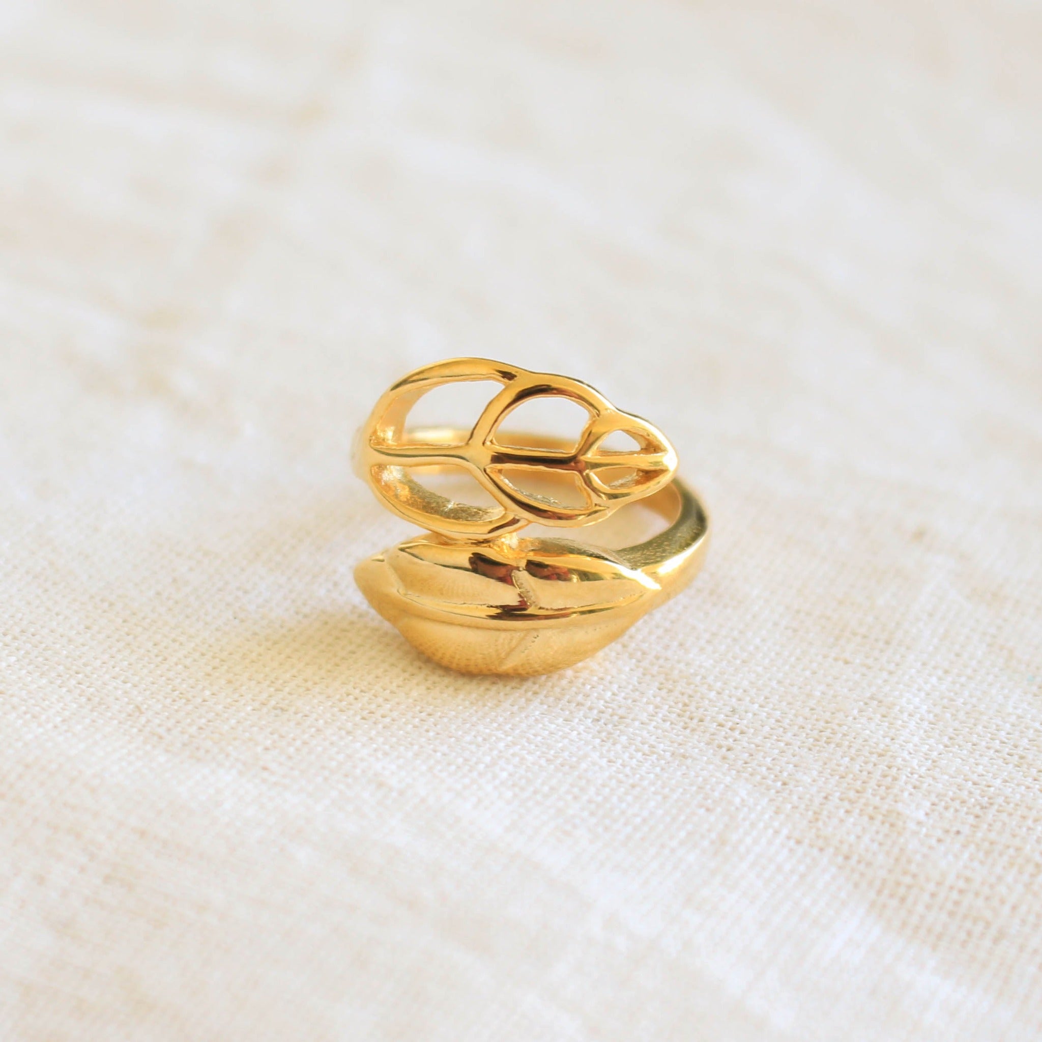 Anillo Hoja Acero Dorado